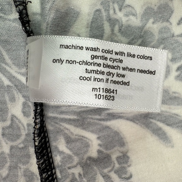 Lane Bryant Relaxed Cap-Sleeve Boatneck Top Size 14/16 - Picture 8 of 10